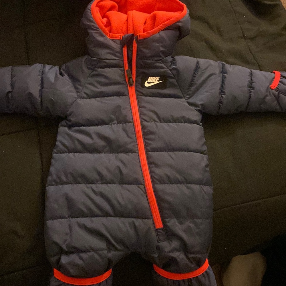 NIKE SNOWSUIT
